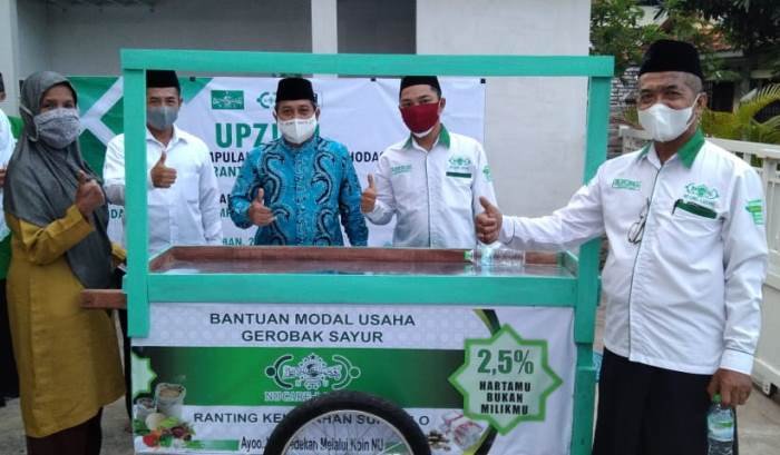 LAZISNU Kelurahan Sukolilo Bantu Modal Usaha Warga Tak Mampu